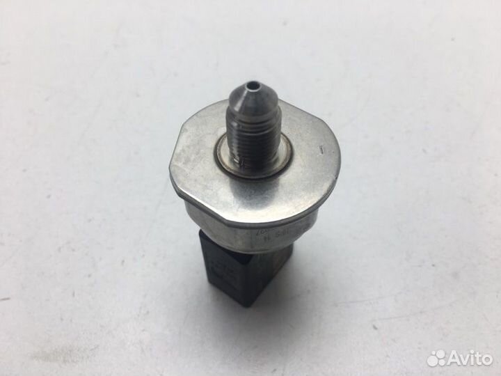Датчик давления топлива Audi A6 4G2 chva 2011