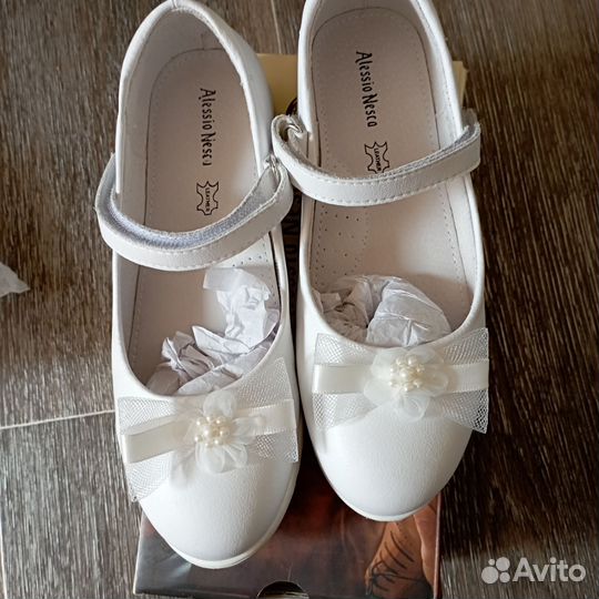 Туфли белые на девочку 33 размера