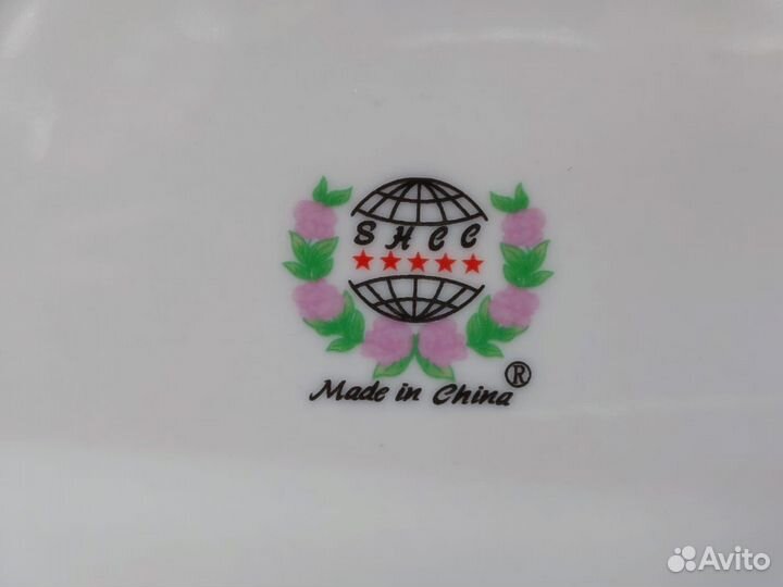 Тарелка фарфор Девушки с золотой каймой Китай №2