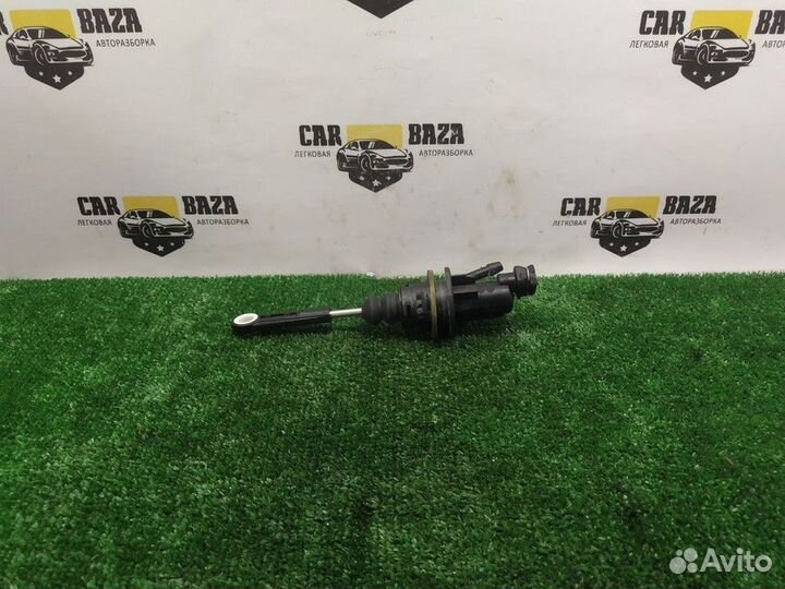 Цилиндр сцепления главный Audi A4