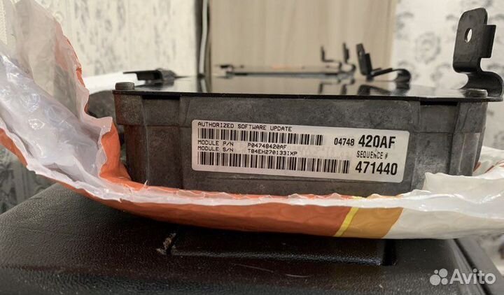 Блок PCM 04727512AJ & 04748420AF Dodge Caravan