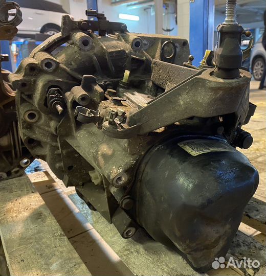 Renault Sandero МКПП