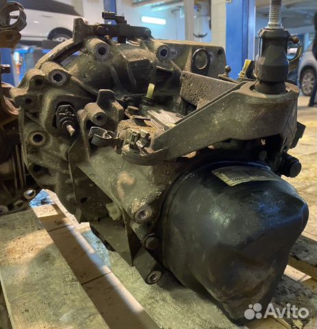 Renault Sandero МКПП