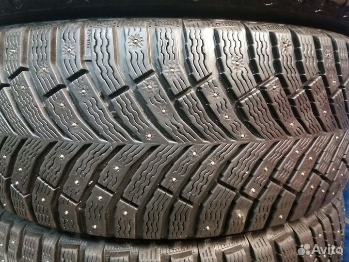 Michelin X-Ice North 4 235/55 R17