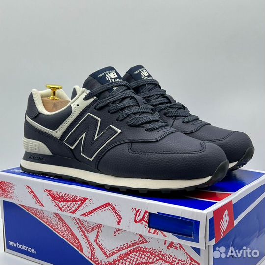 Темно-синие New Balance 574 для стильного образа