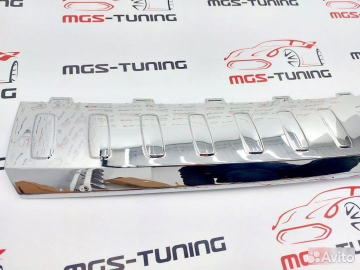 Верхняя хром накладка заднего бампера GL GLS x166