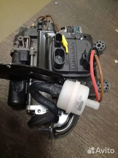 Компрессор пневмоподвески Audi Q7 4M 4M0616005D F