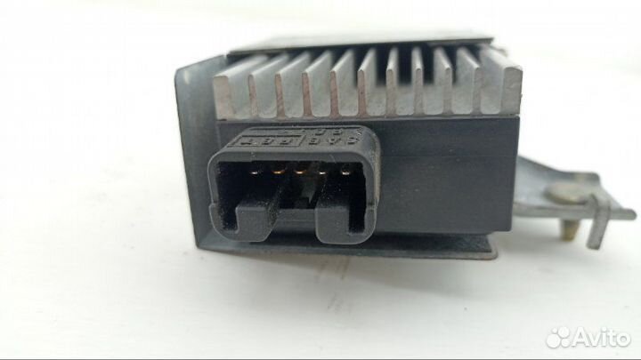 Блок управления топливным насосом Lexus Gs300