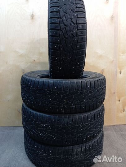 Nokian Tyres Hakkapeliitta 7 SUV 215/65 R16 102T