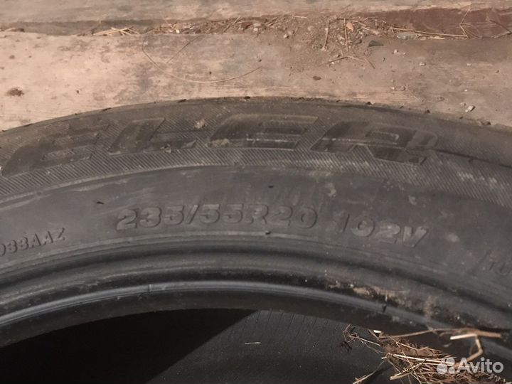 Bridgestone Dueler H/L 33A 235/55 R20