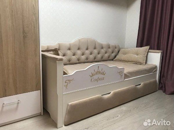 Детская кровать с каретной стяжкой