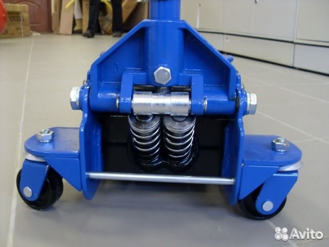 Домкрат подкатной, г/п 3,5 тонны N32035