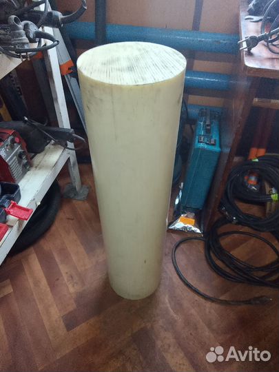 Капролон стержень