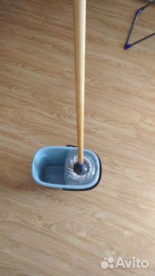 Швабра с ведром и отжимом мало б/у
