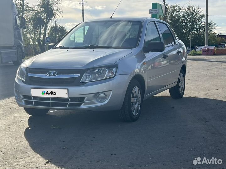 LADA Granta 1.6 МТ, 2013, 111 250 км