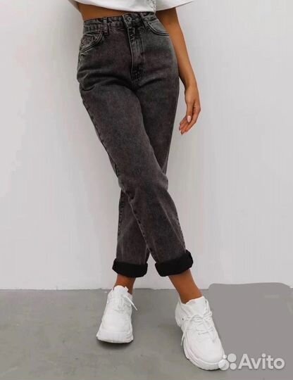 Джинсы мом