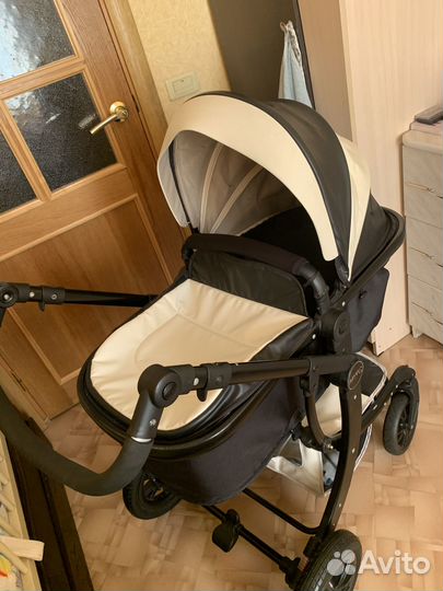 Продам коляску 2 в 1