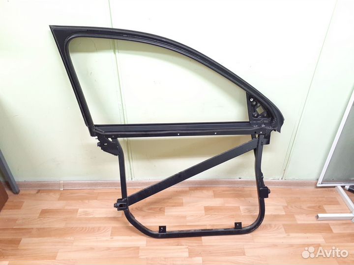 Рамка двери передняя левая VW Touareg 1 7L casa