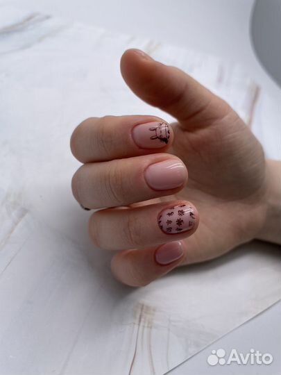 Мастер маникюра