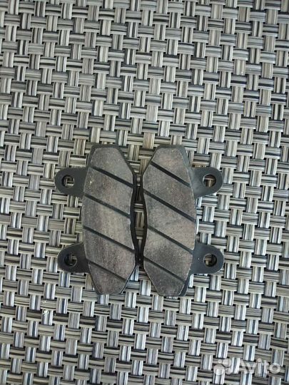 Тормозные колодки на Электромотоцик