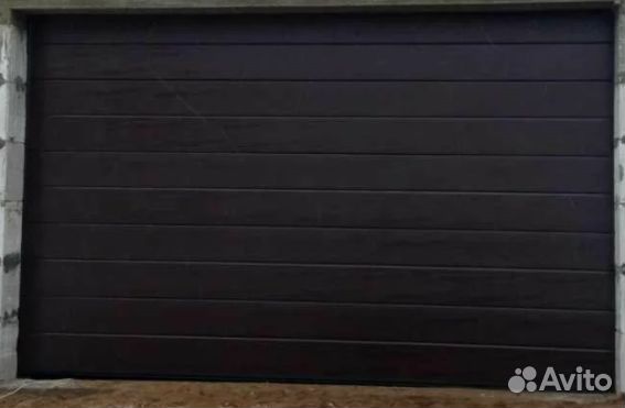 Секционные ворота