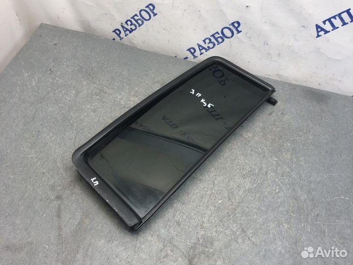 Правая вставка двери Cube z10