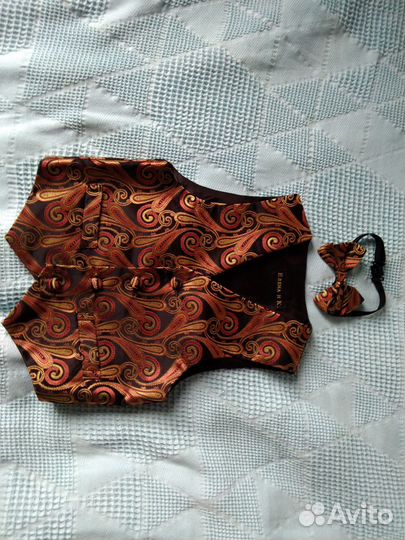 Жилет нарядный