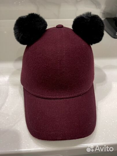 Кепка с помпонами теплая karl lagerfeld