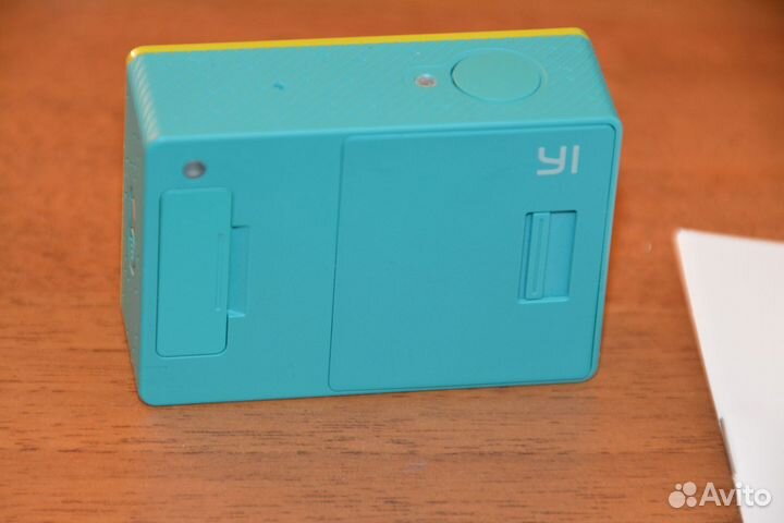 Экшн камера xiaomi Yi Action