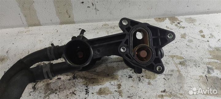 Корпус термостата 03C121111AM 1.4 TSI Volkswagen