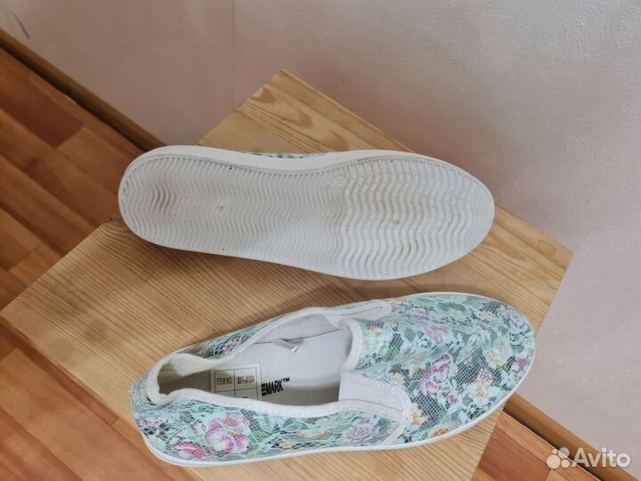 Слипоны белые женские 39 размер