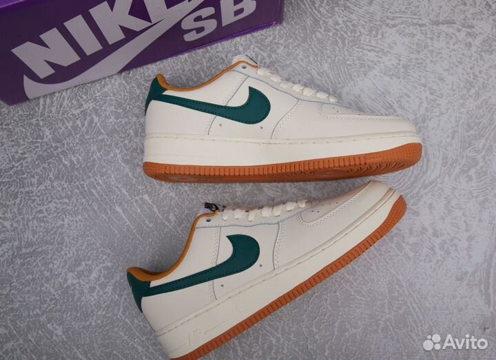 Кроссовки Nike Air Force 1