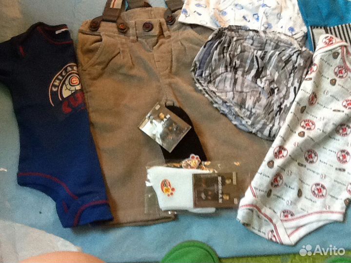 Одеяло теплое и Одежда на новорождённого