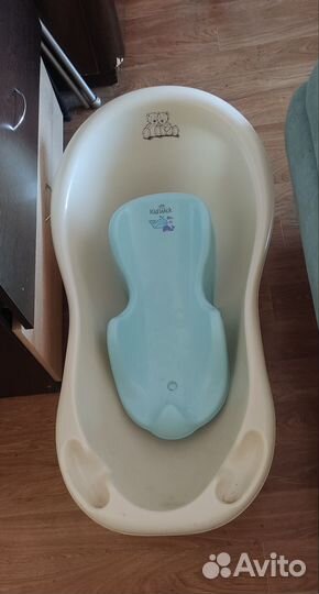 Ванночка для купания с подставкой