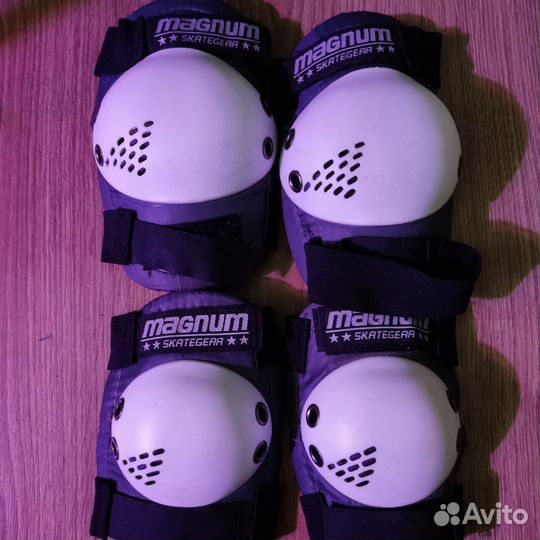 Роликовые коньки и защита