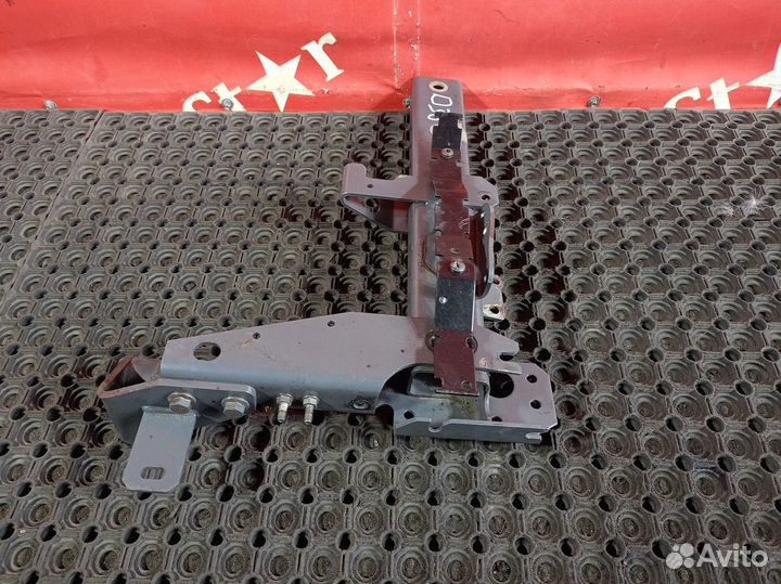 Кронштейн крыла переднего правый 2019г. Daf XF105