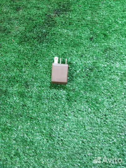 Реле Renault Logan