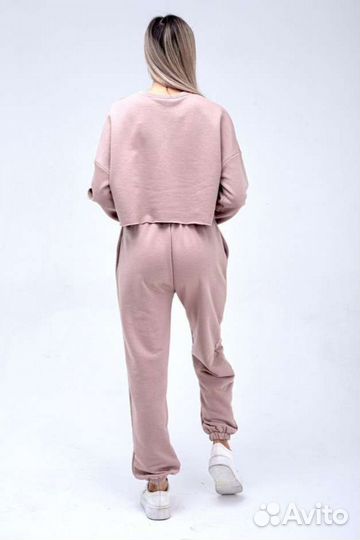 Спортивный костюм женский