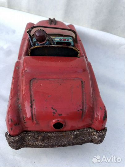 Модель автомобиля СССР машинка с водителем