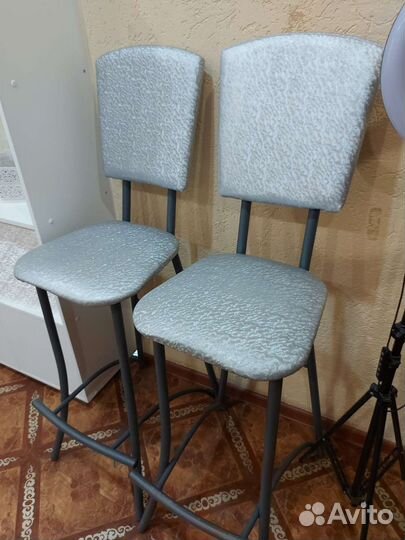 Стул барный