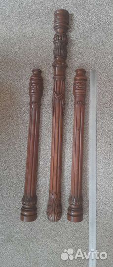 Старинные детали от зеркала, дверцы от шкафа