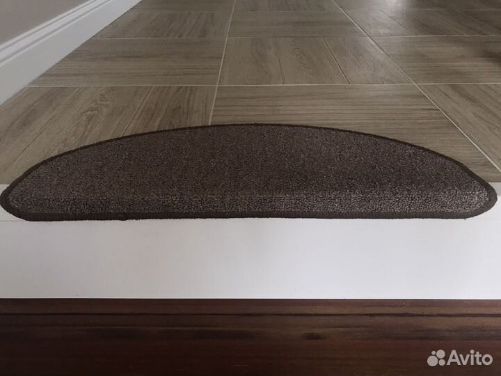 Коврики на ступени