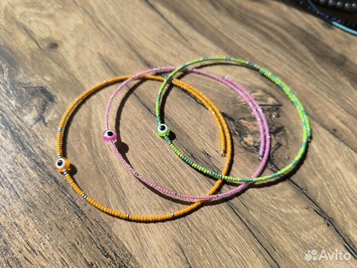 Сет чокеров из бисера