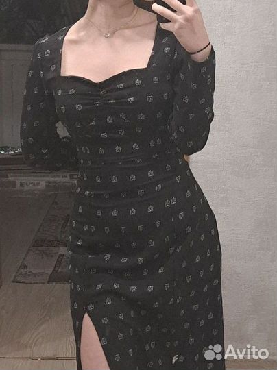 Платье миди с вырезом каре