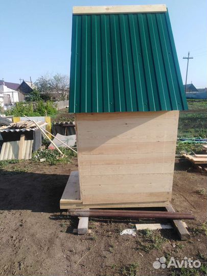 Уличный туалет деревянный