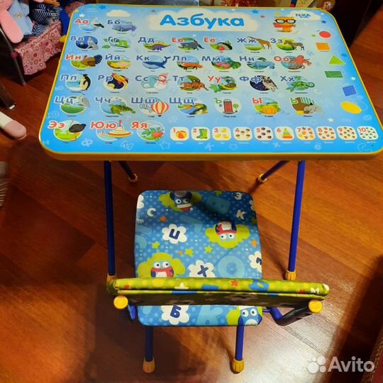 Детский стол и стульчик
