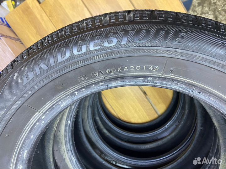 Bridgestone Blizzak VRX 185/60 R15