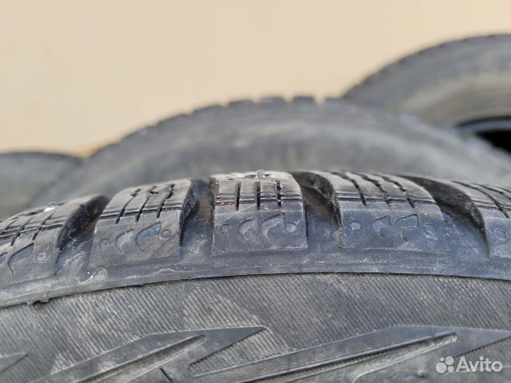 Nokian Tyres Hakkapeliitta 7 215/65 R16 102T