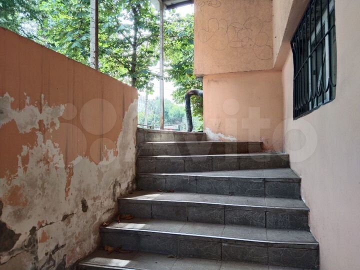 Помещение с отдельным входом, 226 м2