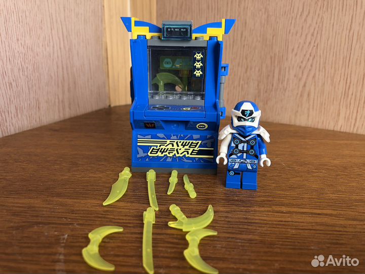 Lego ninjago 71715 аркадный автомат Джея